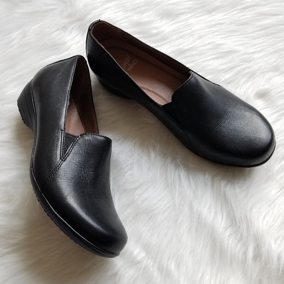 Dansko Shoes - Dansko Farrah Slip on Black Leather Loafer
